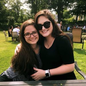 Meet your Posher, Emily